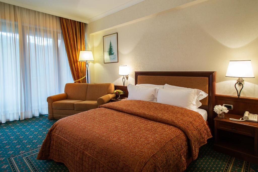 Отель Lux Garden Hotel Азуга-82
