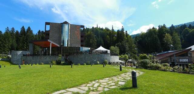 Отель Lux Garden Hotel Азуга-3